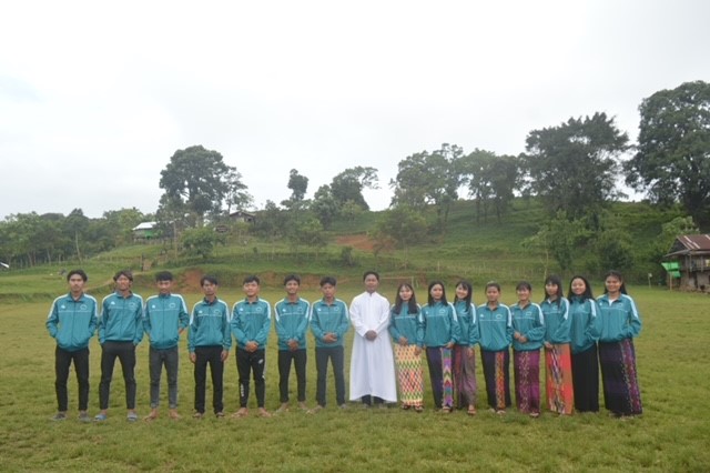 Boarding school students.  Photo: Fr John Seng Lat
