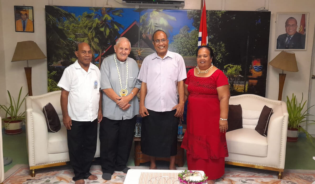 Kiribati President Hosts State Banquet for Fr Donal McIlraith. Photo: Fr John McEvoy