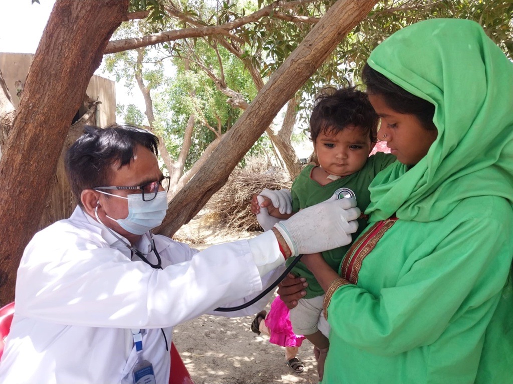 Mobile medical outreach - Photo: Fr Robert McCulloch