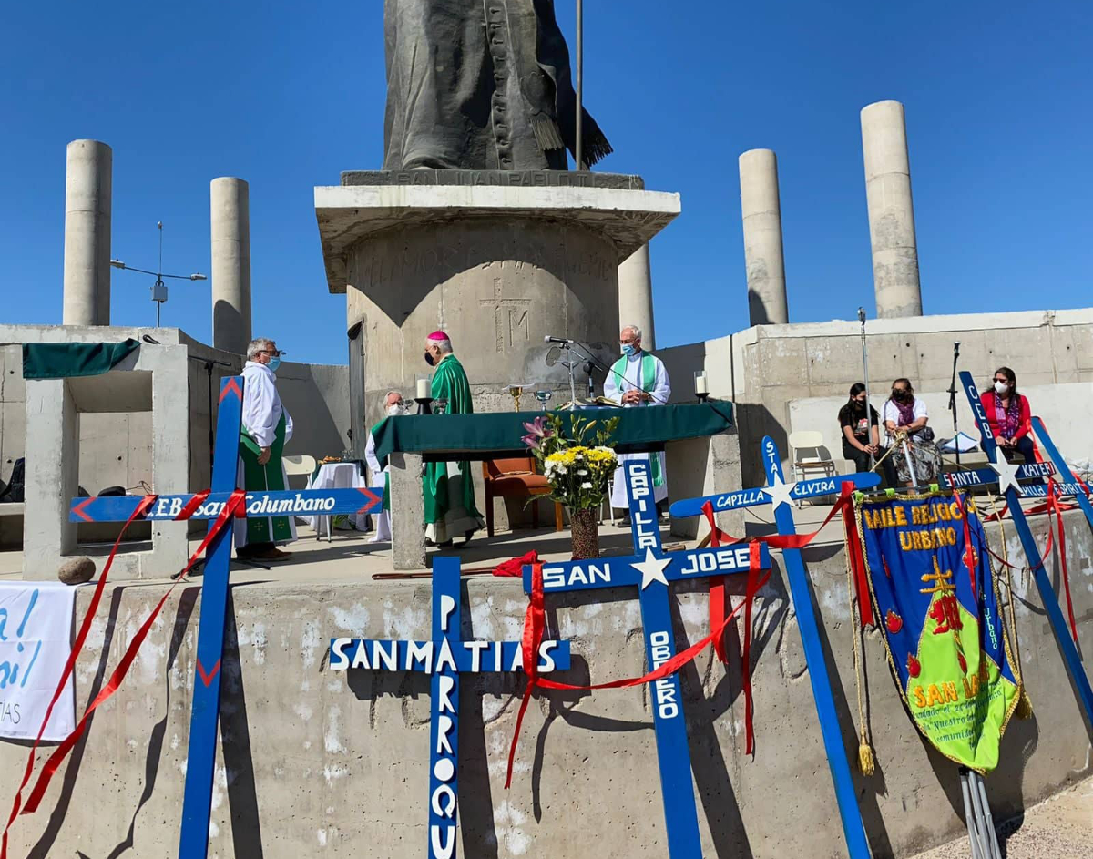 The 9 crosses to represent the 9 communities and chapels in the parish. Photo: Fr George Hogarty SSC