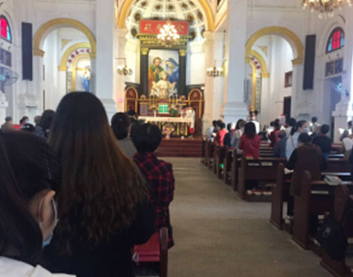 Mass in Wuhan. Photo: Columban Fr Dan Troy