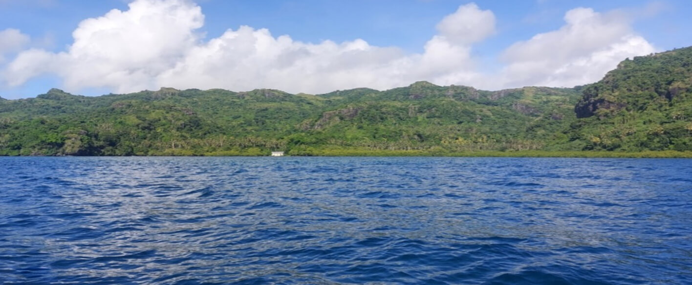 The deep blue bay of Veidrala in Naviti Levu