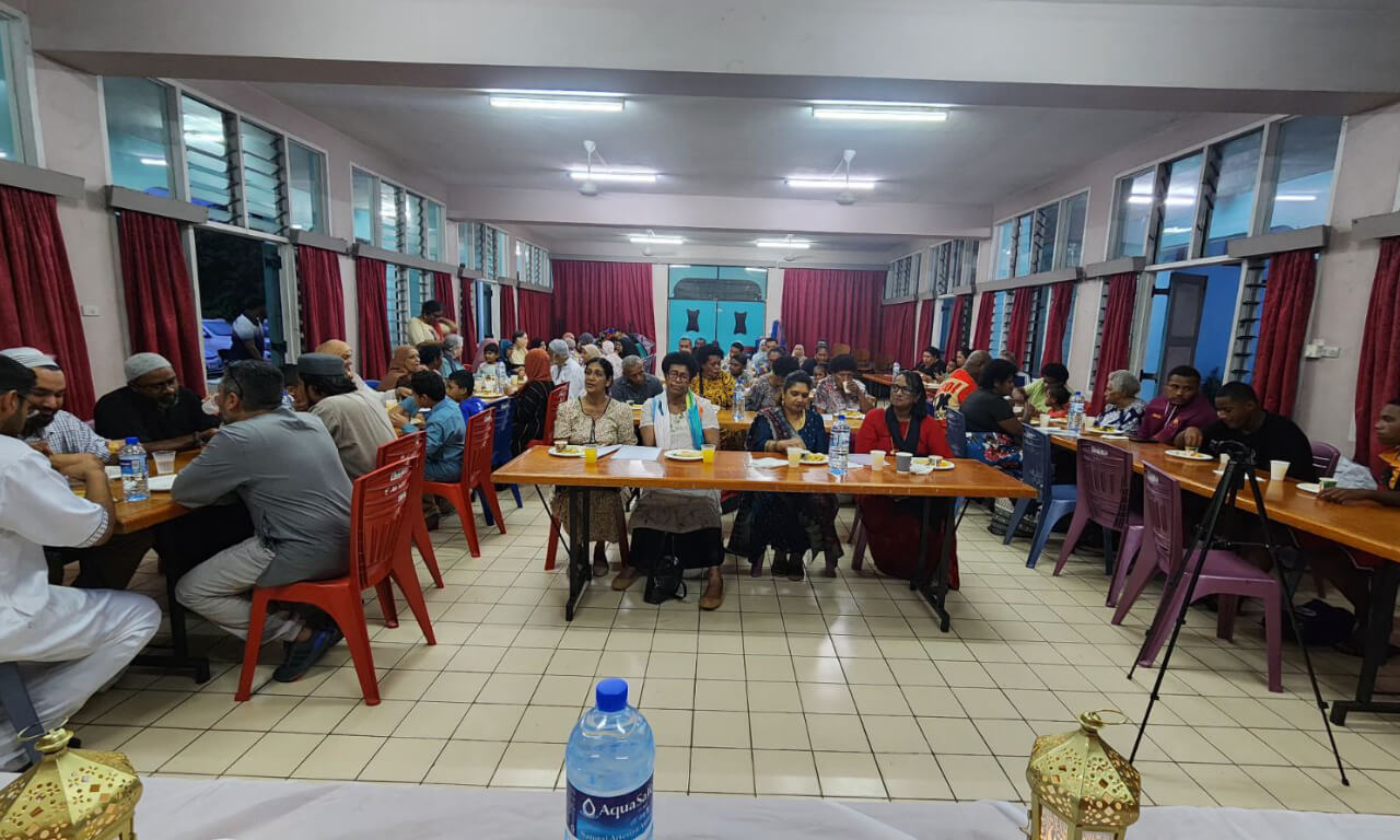 Fiji Muslim Youth Movement brought together people from various faiths to a meaningful opportunity tofoster interfaith understanding and unity.