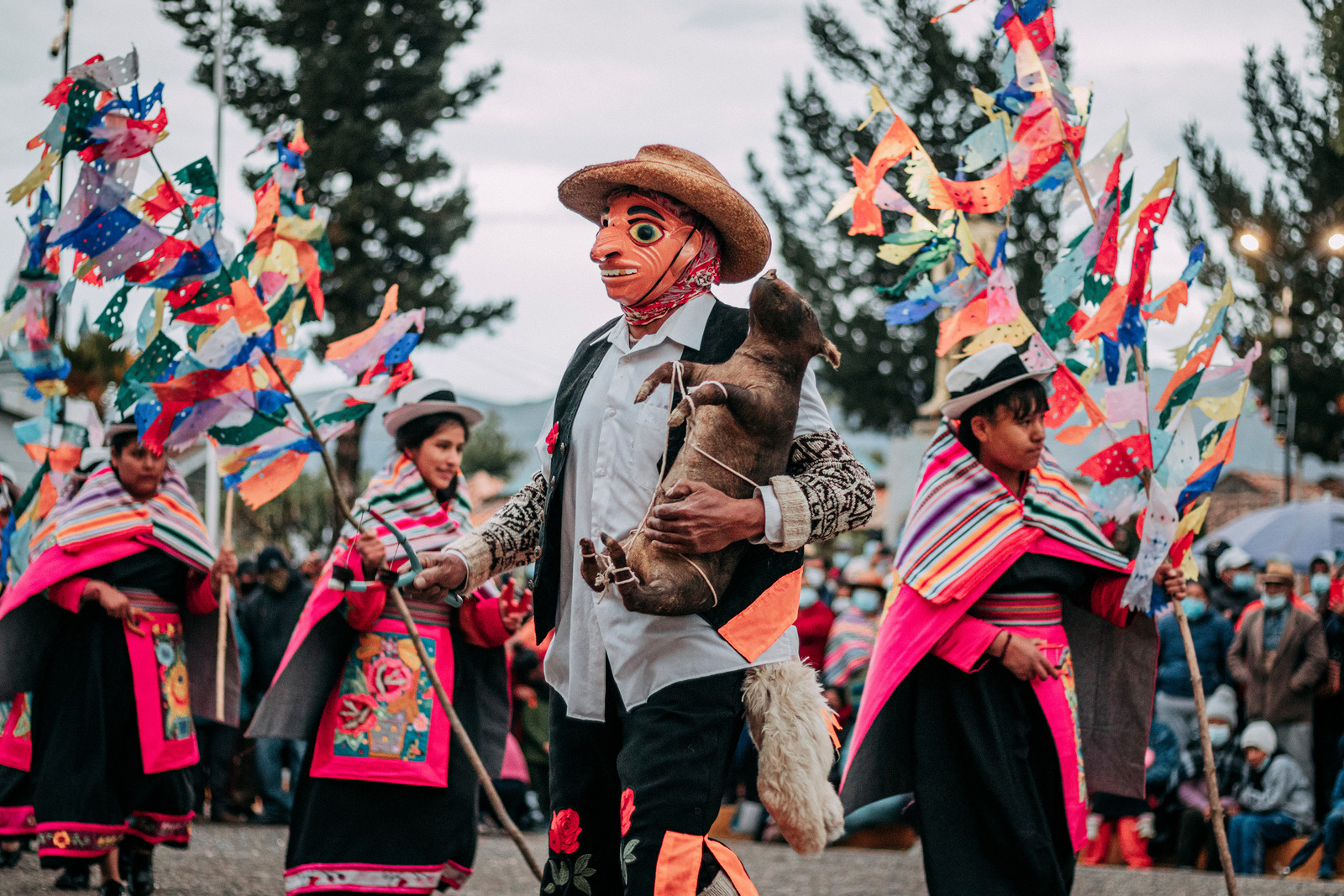 Andean Dancing Group. Photo:cavna.com.