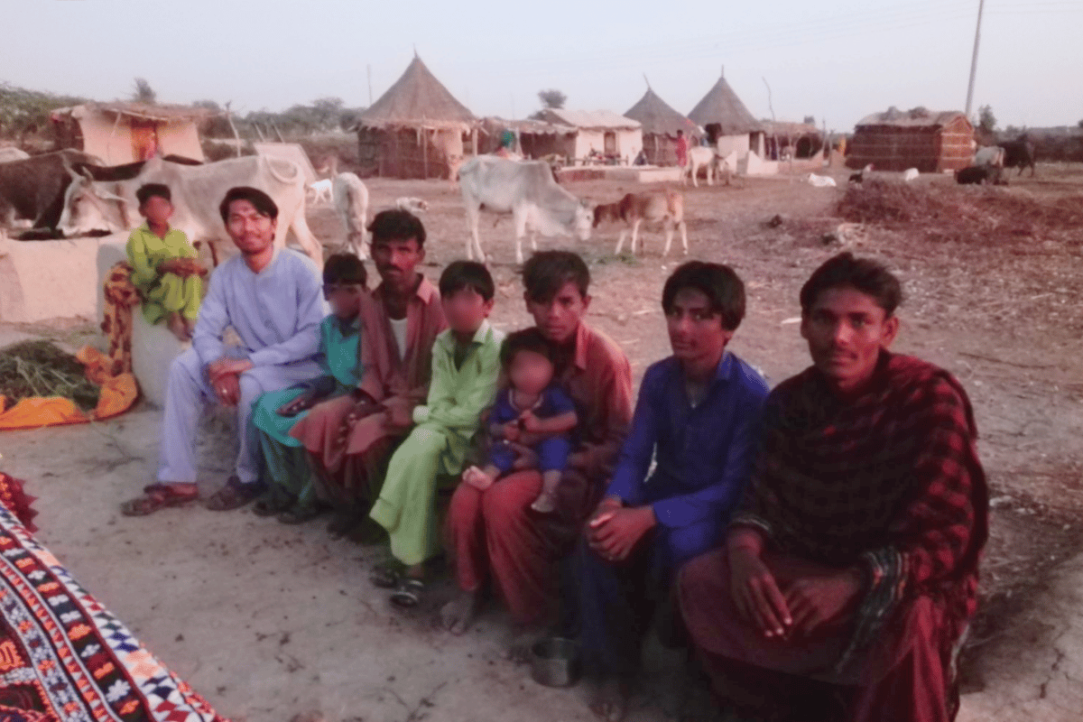Jerry Lohera sits with villagers in Bawerlo just after finishing the mass to watch the sunset. An essential work in the ministry to the Parkari Kohli is the visit to the villages. Photo: Pakistan Mission Unit.