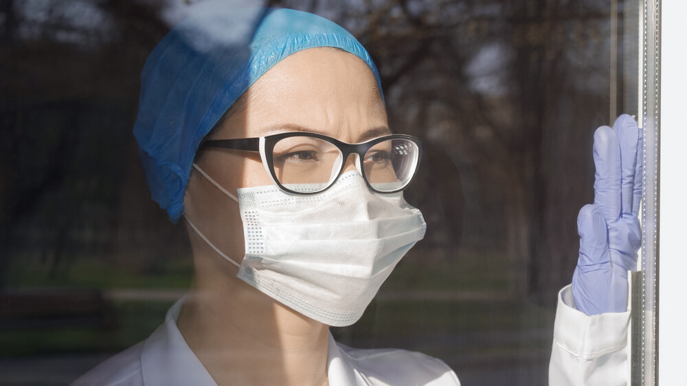 Worried Filippino Nurse. Photo: Lipik Stock Media/shutterstock.com
