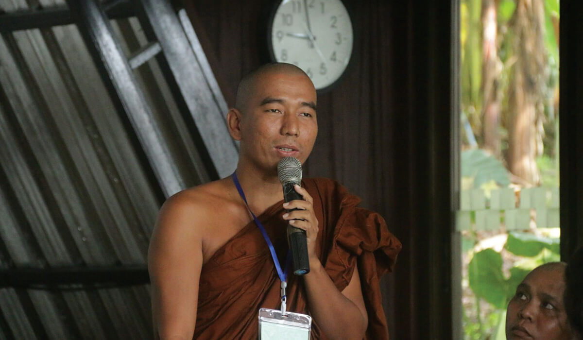 Buddhist monk Ashin Nandasara speaking about Buddhism. Photos: Fr Kurt Zion Pala