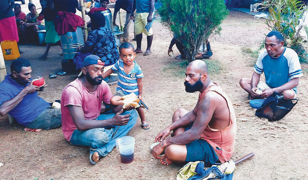 Fijian communities living amongst drug use, HIV and poverty.